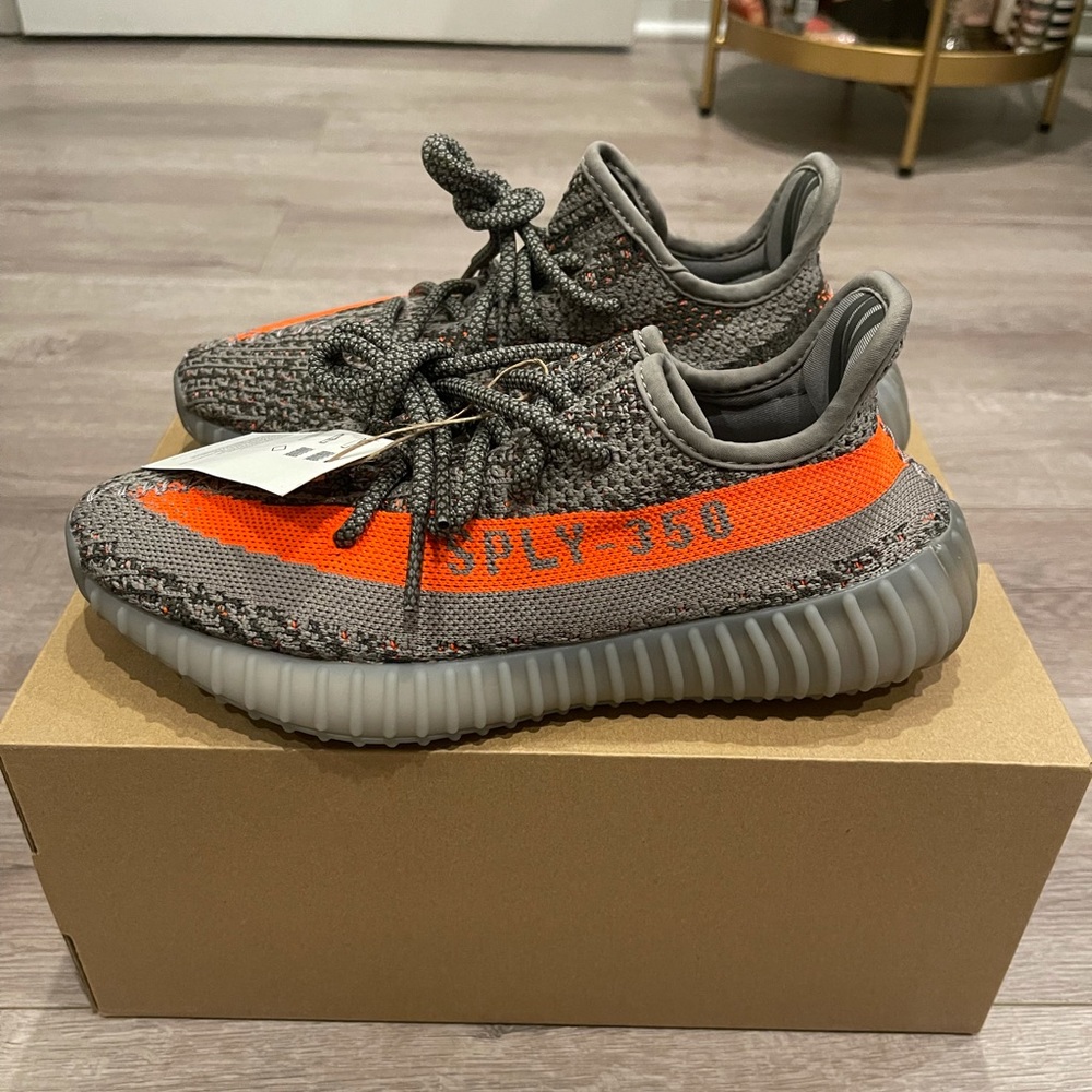 YEEZY BOOST 350 V2 ADULTS
